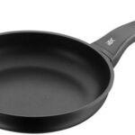 WMF 575244021 PermaDur Excellent serpenyő, 24 cm